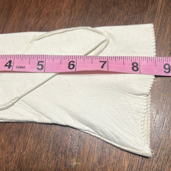 Vintage White Butter Stitch Accents Soft Deerskin Gloves Sz 6.5 Excellent - Picture 6 of 12